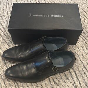 Black Leather Oxfords with Classic Design